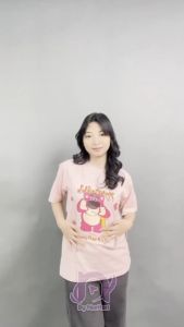 T-SHIRT YOUNG WILL BEAR LOTSO STRAWBERRY: Pakaian Casual untuk Pria