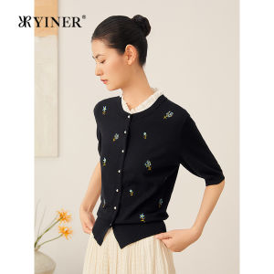 Contrast Color Removable Ruffled Neck Embroidery Sweater