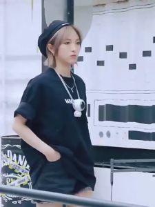 พัดลมมีในสต็อก นักบินอวกาศไร้ใบพอร์ทัลนักเรียนพัดลมยูเอสบีชาร์จไฟได้ตั้งโต๊ะพลังงานลมขนาดใหญ่