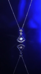 LOVETIA Kalung Fish Tail Moissanite Necklace Perhiasan Wanita Perak Sertifikat GRA Original XMZ007