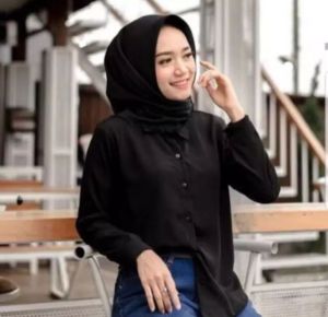 kemeja wanita polos / kemeja kekinian wanita / atasan terbaru polos