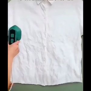 Electric Steam Iron Garment Steamer Iron 150℃ Mini Portable Handheld Hanging Wet Dry Ironing Machine Mini Steam Iron