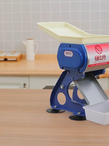 เครื่องหั่นเนื้อมือหมุน เครื่องหั่นเนื้อมือหมุน ใบมีดคมกริบ ขนาด 7 ซม. ศูนย์ไทย เครื่องบดเนื้อมือหมุน แบบ
