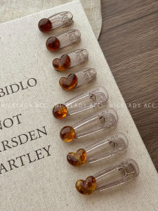 Caramel Colored Ice Transparent Heart Shaped Hair Clips Fashionable Hair Accessories for Fringes And Bangs Korean Style Hairpins