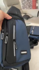 Túi đeo chéo sang trọng ĐC65 - KÉO ĐỨNG đen - xanh vải dầy vải trượt nước { SIÊU RẺ}