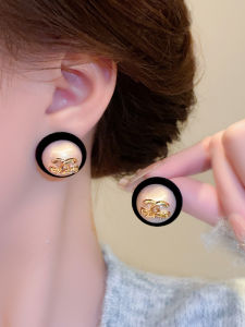 Hoa Tai Ngọc Trai Nhung Sang Trọng Kiểu Pháp Cho Nữ Thời Trang Mới 2025 Trang Sức Cao Cấp Thanh Lịch Nhẹ Nhàng Thanh Lịch