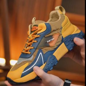 Techdoo Sepatu Sneakers Cowok Casual Sepatu Santai Pria Trendy Sepatu Jalan Fashionable MR715