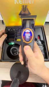 Kemei Km-1692 All Metal Body Hair Cutting Machine Trimmer Barber Use 9000rpm DLC Blade Hair Clippers with Charging Dock