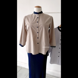 Plus Size (3XL-6XL) Plaid Ironless Fabric Full Button Kemeja Blouse Muslimah Top (4999)
