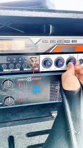 Loa Kéo Điện Karaoke Công Suất Lớn Kèm 2 Micro V2029 Trang Bị Bass Đôi 40CM Micro Đầu Thu KMC9 Vang FX30Plus Đẩy 2 Kênh CA24 Bảo Hành 12 tháng