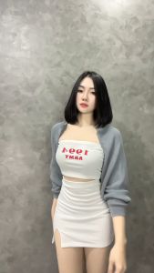 กระโปรง+เกาะอก ชุดเซทสองชิ้น สำหรับคนใส่ s-mเท่านั้นนะคะ ผ้ายืด เอวยืด24-30 นิ้ว