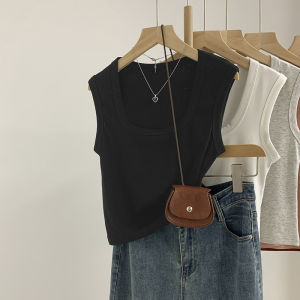 เสื้อกั๊กคอเหลี่ยมแขนกุดสั้น สายเดี่ยว ไม่มีแขน ช่วยลดหน้าอกได้ ทรงหลวม สีแดง สไตล์ลำลอง ฤดูร้อน 2024 สำหรับผู้หญิง