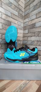 SEPATU BADMINTON YONEX MACH FREE KAOS KAKI