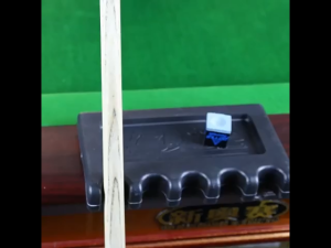 4 Cue Billiards Pool Cue Holder Vertical Snooker Billiard Cue Rest Rack Punch-free Pool Cue Stand
