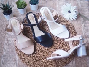 ( พร้อมส่ง)มีเก็บเงินปลายทางsz.36-45 รองเท้าส้นสูงผู้หญิง(ส้นสูง3นิ้ว)แบบสวยใส่ดูเท้าเรียว