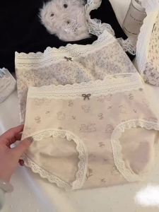 SEA AMILA กางเกงในผู้หญิงแบบ Comfortable Floral ด้วยการออกแบบป้องกันการเสียดสี