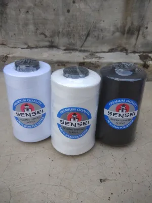 benang jahit hitam putih dan putih natural