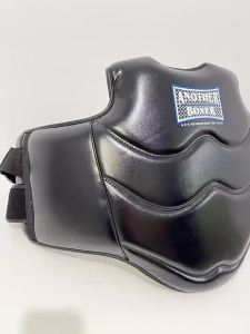 Free Combat  Gear Full Set and Children Muay Thai ing Training Fighting Head Protection Leg Protector Chest Protector Fight  Gear Suit