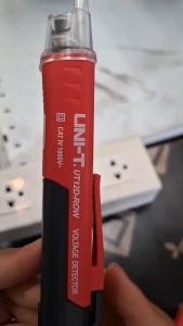 ปากกาเช็คไฟมีเสียงร้องUNI-T มีไฟฉาย UT 127D