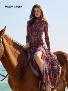 Autumn New Design Waist-slimming Sash and Slit Dress