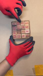 Woodentoys4u Match 16 มินิตัวเลข 1-16