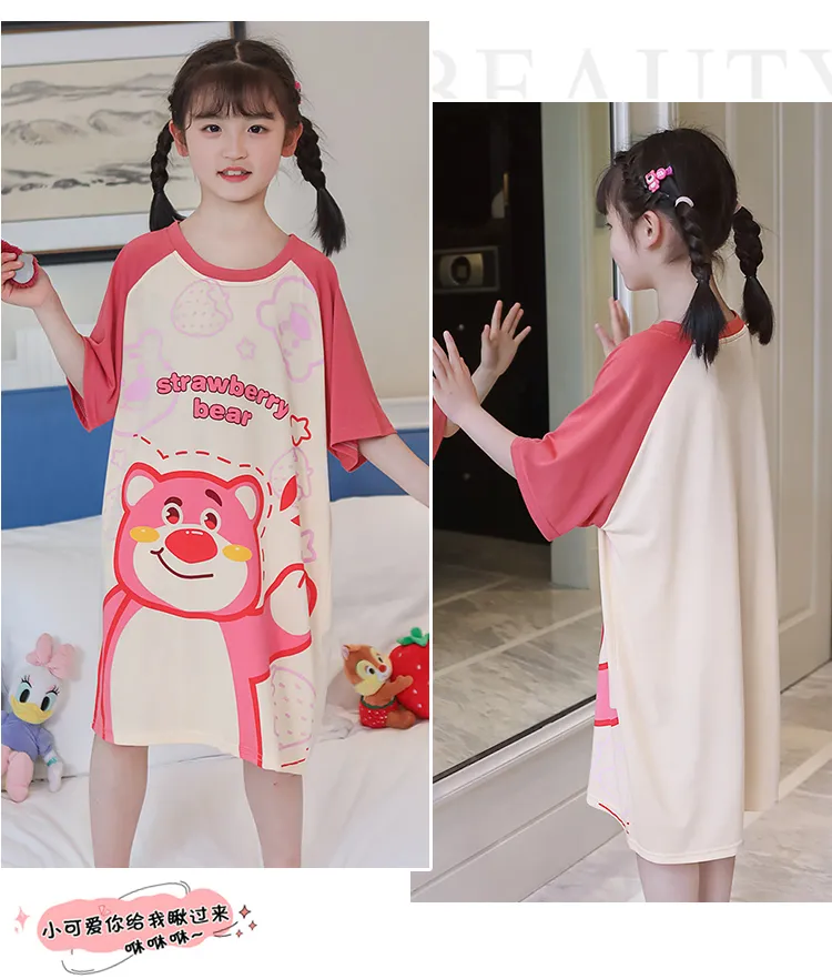 Canifa - ĐÓN THU CÙNG CON 🌿 Váy cotton Hello Kitty - Một... | Facebook