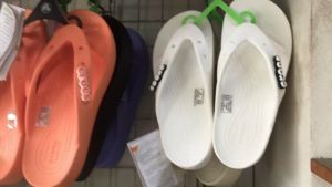 CrocsFanClub - Xỏ ngón Classic đế cao 4cm cho nữ - Pb195