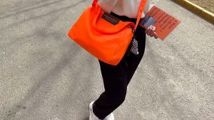 Tas Travel Nilon Neon Zipper Shoulder Bag 1122-111