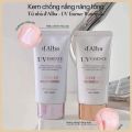 Kem Chống Nắng D'alba Cấp Ẩm Nâng Tone Rạng Rỡ 30H Spf50+/Pa++++ 50ML. 