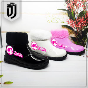 Sepatu Boots BARBIE Anak Perempuan Fashion Modis / Sepatu Boots Resleting Anak Balita Cewek Motif Barbie Cantik / Sepatu Anak Glossy Wanita Boots Kerah Bulu Halus Trendy