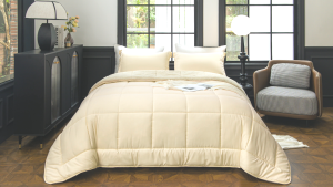 threepiece set of fat quilt and pillowcase is suitable for cold regions with sheepskin inside pink