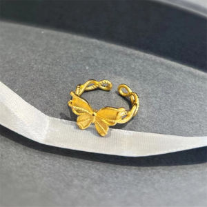 Gold Plated Butterfly Hollow out Ring for Women Retro Court Style Emulating Golden Color New Fresh out Alloy Fashion Jewelry