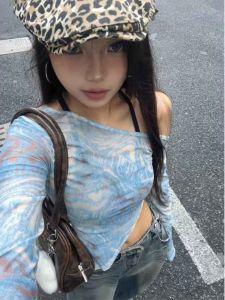 สไตล์อเมริกัน เสื้อยืดแขนยาวไหล่เปลือกผู้หญิง ฤดูร้อน ไม่ซ้ําใคร ดีไซน์ สลิมฟิต ไม่สมมาตรเผ็ด ตาข่าย Cover Up