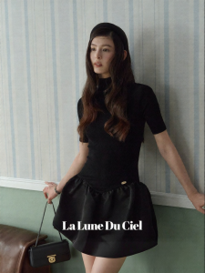 La lune Du ciel | Đầm Ngắn Ôm Body Tay 3/4 Cổ Trụ Dài
