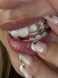 1Pcs Fashionable Womens Tooth Jewelry Hollow Five-Pointed Star And Bar Zirconia Double Tooth Accessories