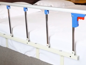 【Five-year warranty】ราวจับกันลื่นล้ม ผู้สูงอายุ ผู้ป่วย ที่กั้นเตียง ราวกั้นเตียง ราวพยุงตัว ราวพยุง กันตกเตียง ราวกันตกแบบพับได้ 4/6เสา