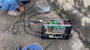 Máy hàn điện tử Ri land ARC 250CT