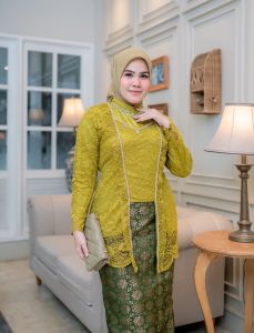 HARGA PROMO SET TUNIK KUTU BARU TILE BUSUI PAYET MUTIARA BAHAN TILE SAPTO DALAMAN KAOS HAIGET-TUNIK KEBAYA WANITA TERBARU 2024 BAWAHAN ROK SONGKET