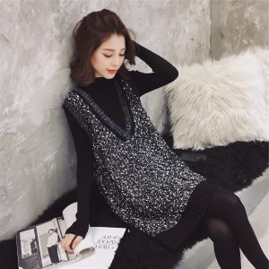 Fashionable Knitted Long Sleeve Set Womens V-neck Top And Vest Dress Two-piece Slimming Base Layer Shirt Autumn Collection