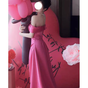 ชุดแต่งงานฤดูร้อนสีชมพูม่วง ชุดราตรีผู้หญิง ชุดแต่งงาน ชุดกินข้าวกลางคืน ชุดเกาะอก ชุดยาวคลุมไหล่ ชุดเดรสยาวคลุมเข่า ชุดแต่งงานฤดูร้อน