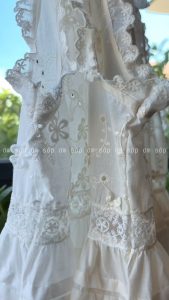 [SẴN LOẠI 1] Hoa 3D nổi Áo baydoll cổ tròn cộc tay viền boi eo phối ren xếp ly vải thô boi thêu màu trắng/ kem UU 3D TOP