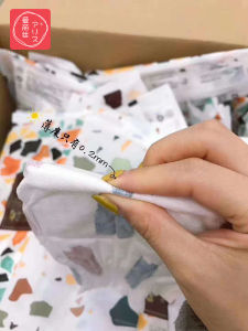 Unicharm Ultra Thin Breathable Diapers for Newborn Baby Initial Pull-Up Pants Economic Blind Box L Size Cotton Material