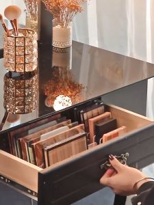 Rak Penyimpanan Compact Powder Acrylic / Rak Kosmetik / Rak Acrylic / Rak Organizer Kosmetik