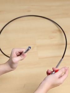 สายสปริงล้วงท่อ/อ่างน้ำ/ซิงค์ล้างจาน ไม้คีบเศษผมและขยะที่อุดตันท่อ หรือใช้หยิบจับของในที่แคบก็สะดวก