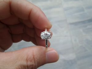 925 Sterling Silver แท้ค่ะ แหวนเงิน ฝังพลอยไวท์โทแพซ (Natural White Topaz) 2.20 กะรัต ร้านนี้ขายแต่ของ