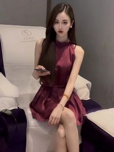 Fashionable French Style Womens Two-Piece Set Summer 2025 Hanging Neck Dress Short Pants Ensemble Elegant Sensation