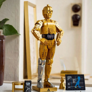 Star Wars C-3PO Golden Robot Construction Toy