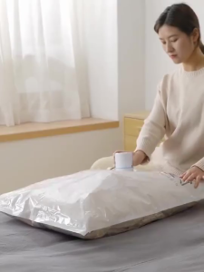 🇸🇬 [In Stock]Vacuum Storage Bag Compression Bag Air Pump Travel vacuum bag suction pump Mini vacuum machine