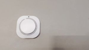 ZIGBEE Smoke Detector Home Security - Advanced Smoke Sensor and Fire Alarm Work with SmartLife & Tuya Compatibility