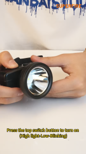 SUPERFIRE ไฟฉายคาดหัว  ไฟหน้าไฟฉายแรงสูง ไฟส่องระยะไกลแบบเน้น ตัวสะท้อนแสงอลูมิเนียมอัลลอยด์ขนาดใหญ่ มุมปรับได้ 90 องศา ชาร์จ USB ได้โดยตรง HL55